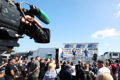 ITV 0T9A1053