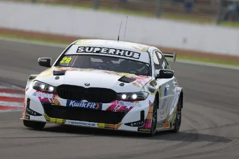 Gilbert 5G4A8191