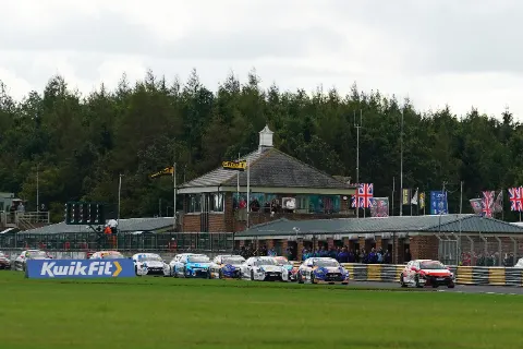 start CAM09902