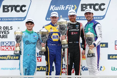 Podium de leon sutton cook ingram 0H5A2678