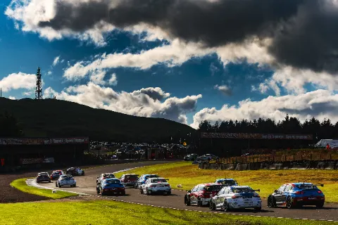 l BTCC 1TR33591