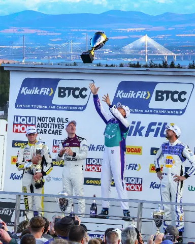 000 Podium R6TB4073