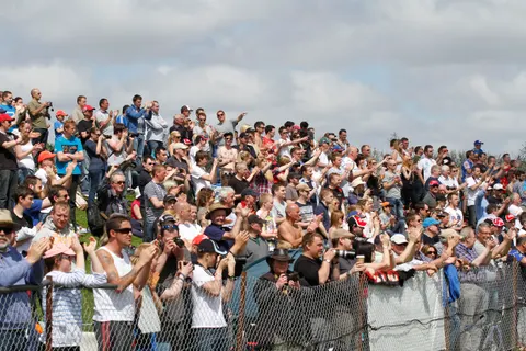 crowd_918