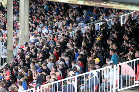 fans_04-2