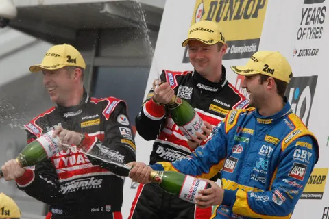 podium_03