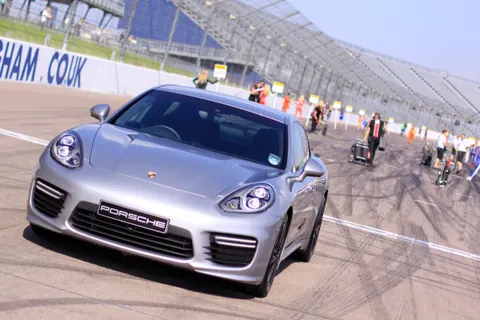 SafetyCar_01