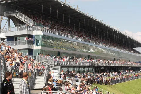 Grandstand-1