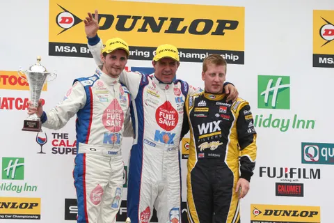Podium (2)