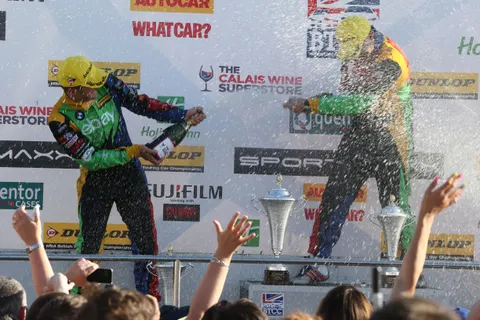 Podium4