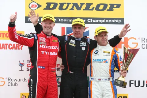 Podium2 (2)
