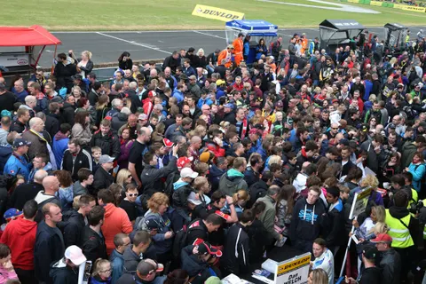 Crowd-1 (3)