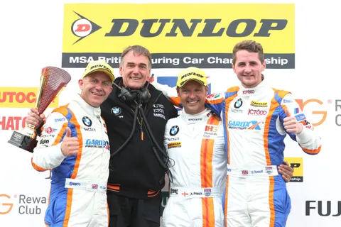 PodiumR1-2