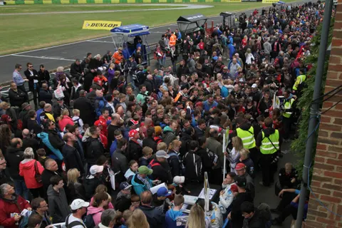 Crowd-2