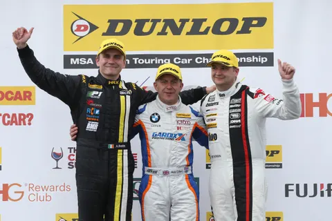Podium_01 (2)