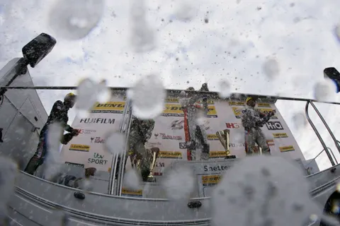 Podium (2)