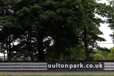 OultonPark