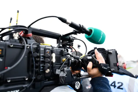 Media_9