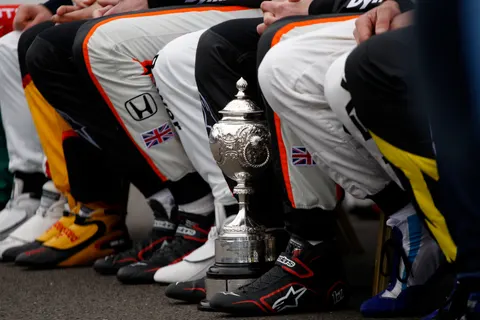 TROPHY_01
