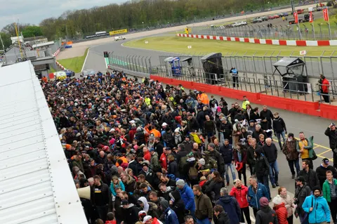 Public Pitlane-3