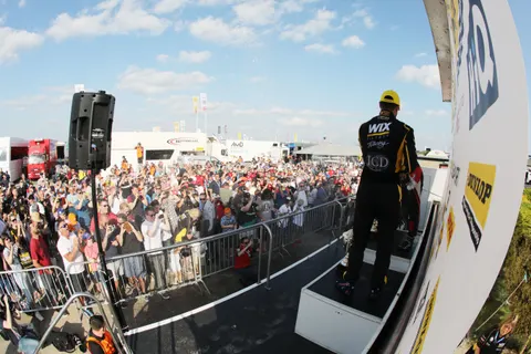 Podium2 (2)