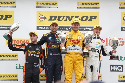 PodiumR3-03