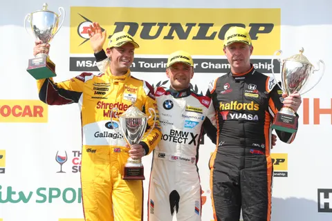 Podium (2)