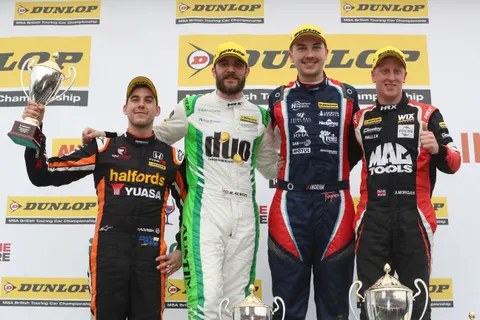 Podium (2)