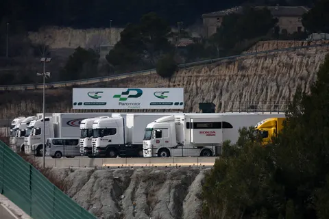 Trucks_01