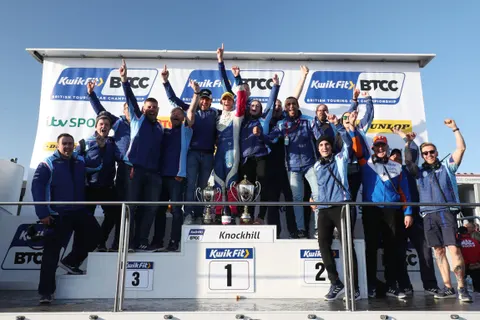 Podium-Team-TradePriceCars-3