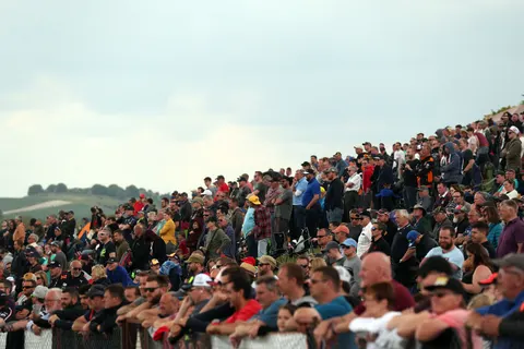 Crowd-01-2