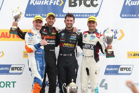 Podium-2