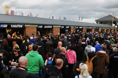 Pitwalk-02