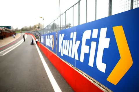 Kwikfit-01