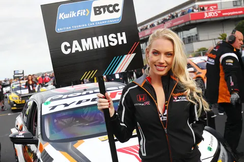 Cammish-Grid-Girl-01-2