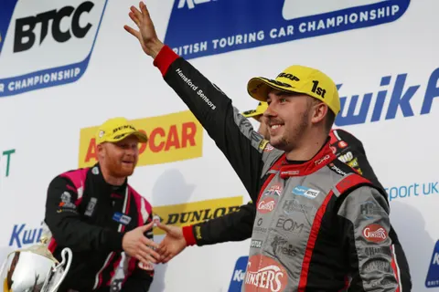 podium-cook-ingram-003