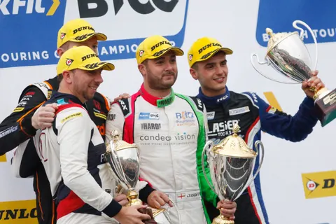 Podium-04