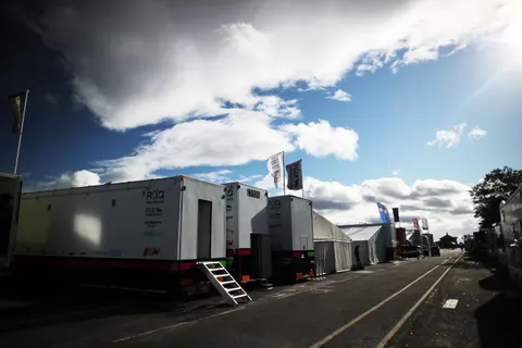 Paddock-01