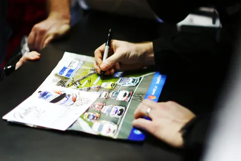 AutographSession-05