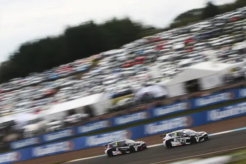 Hamilton-02-3