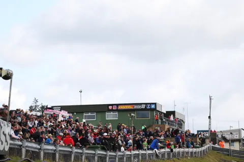 Crowd-01-6