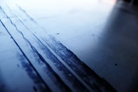 Tyremarks_01
