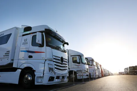 Trucks-001