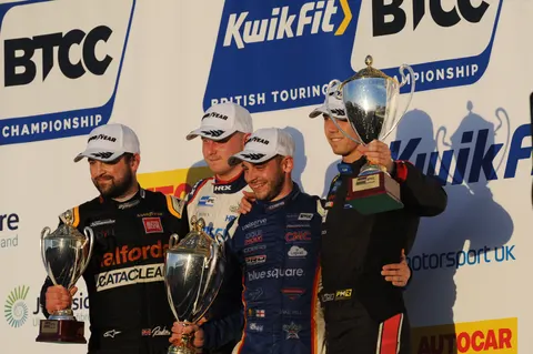 Podium-R3-09