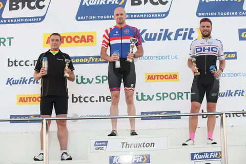 Podium-001