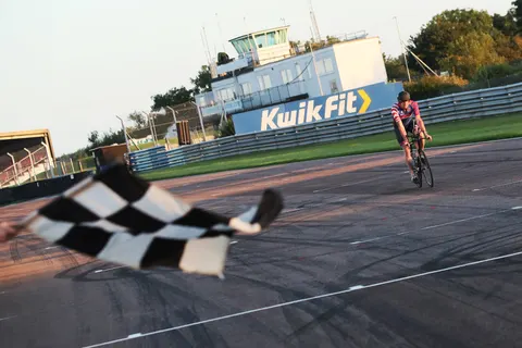 1st-001