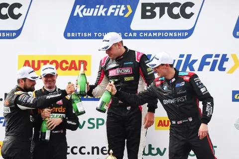 Podium-R3-Rowbottom-Shedden-Proctor-Jelley-002