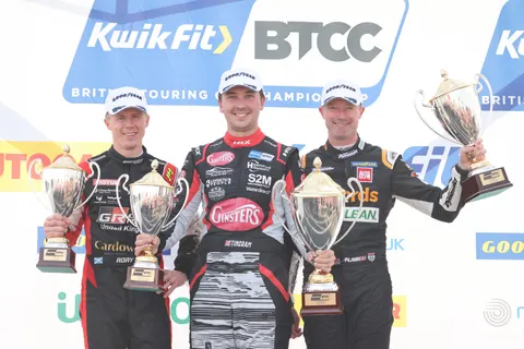 PodiumRace-2-1