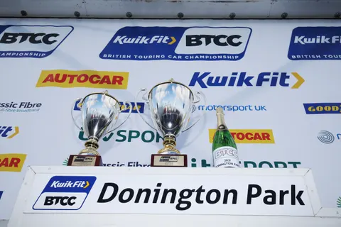 Trophy-04
