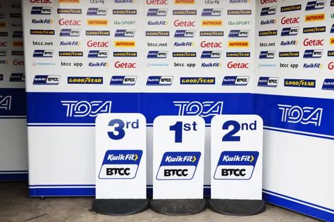 TOCA-7B1A4776