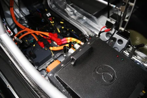 Hybrid-DG_07387